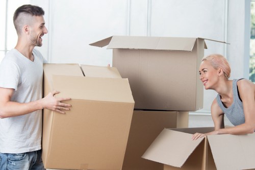 Residential and commercial packing support in Riddlesdown