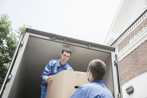 Furniture and appliance transport with a Riddlesdown moving van