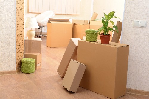 Packing and loading support for removals in Riddlesdown