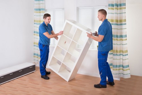 Transparent price breakdown for a storage job